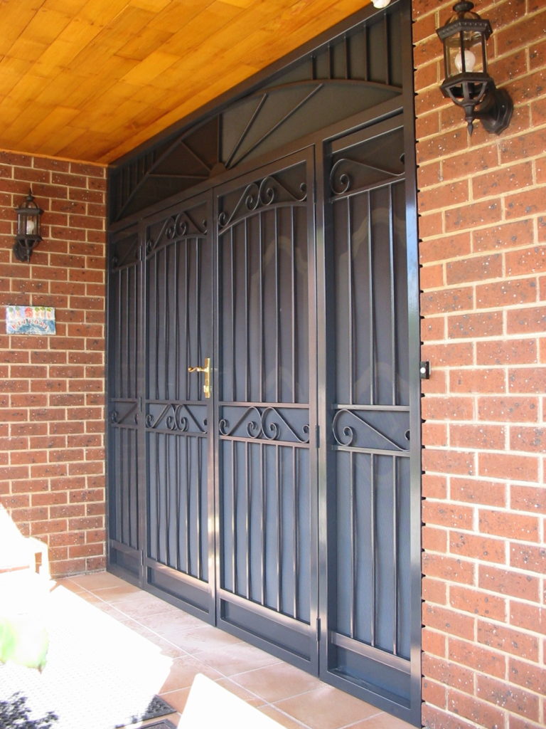 Chelsea Sun head panel enclosure