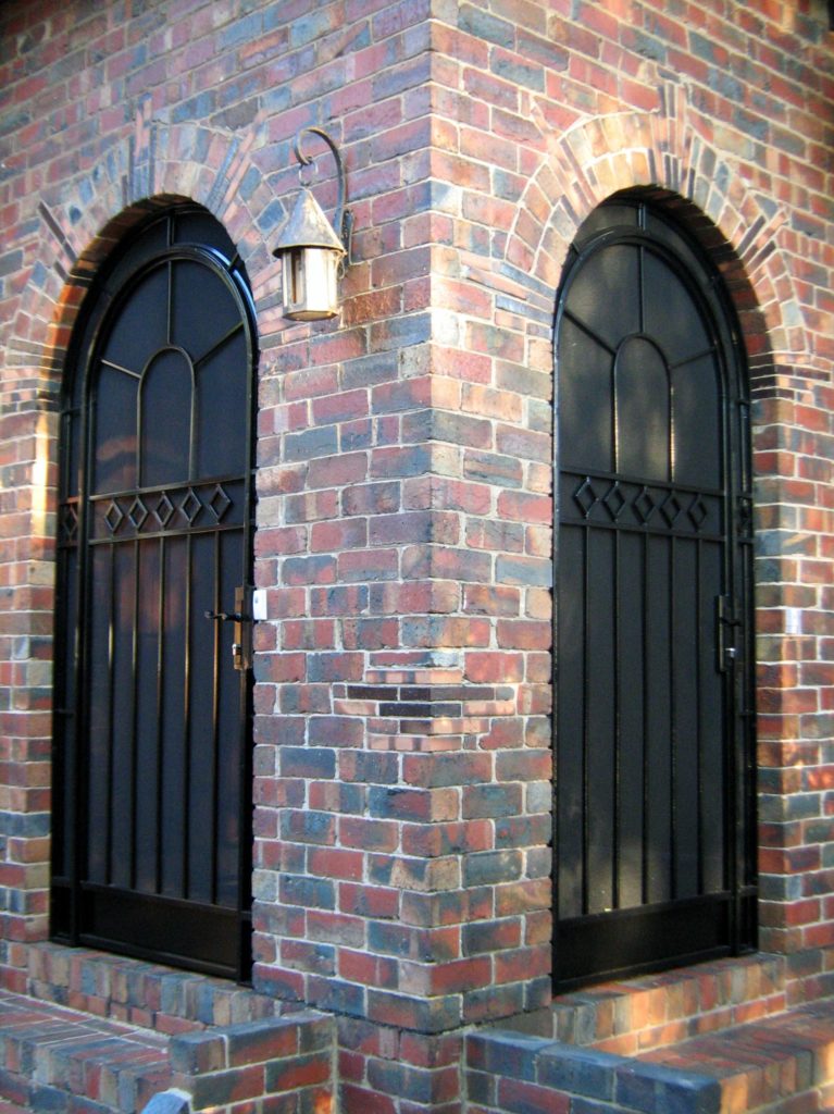 Paragon Custom Encl. 2