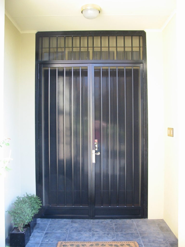 Vertical contemp enclosure